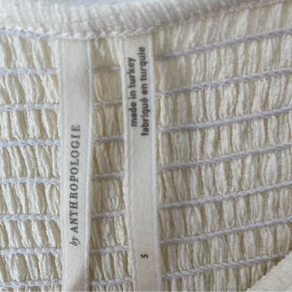 Anthropologie Smocked Puff Sleeve Ivory Cream Top size small Femine - Picture 11 of 11
